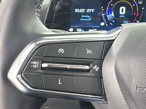 Used 2025 Chevrolet Equinox LT image 22