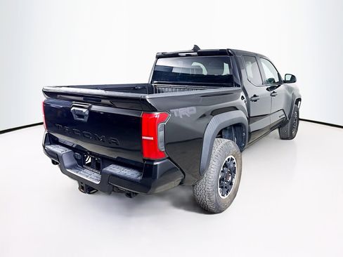 Used 2024 Toyota Tacoma TRD Off-Road image 31