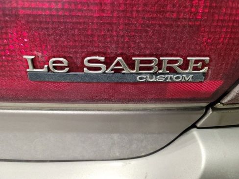 Used 2004 Buick Le Sabre Custom image 12