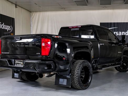 Used 2024 Chevrolet Silverado 3500 LTZ w/ LTZ Plus Package image 9