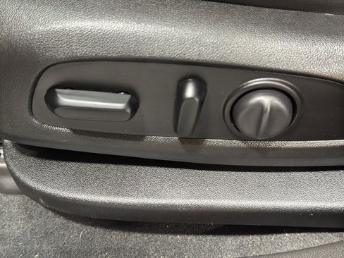 Used 2019 Chevrolet Blazer RS w/ LPO, Floor Liner Package image 18