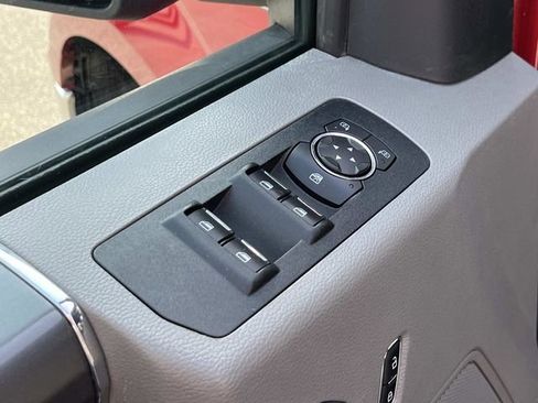 Used 2020 Ford F150 XLT w/ Equipment Group 302A Luxury AWD/4WD image 29