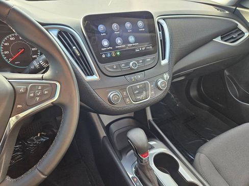 Used 2023 Chevrolet Malibu RS image 19