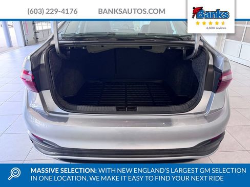 Used 2022 Volkswagen Jetta S FWD image 8