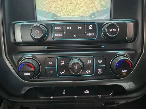 Used 2018 Chevrolet Silverado 1500 LT w/ Texas Edition image 15