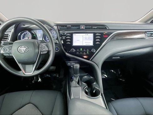 Used 2018 Toyota Camry LE w/ Convenience Package FWD image 7