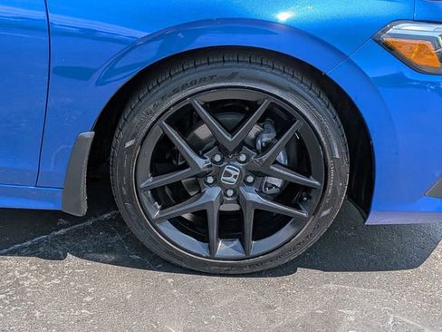 Used 2023 Honda Civic Sport image 11