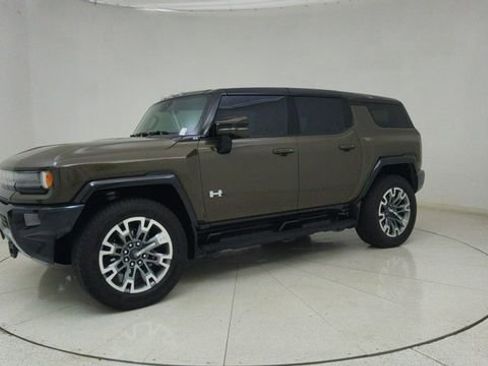 Used 2025 GMC Hummer EV 2X w/ LPO, Cargo Utility Package image 66