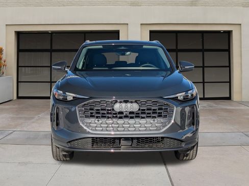 Used 2025 Audi Q5 2.0T Premium w/ Convenience Package image 6