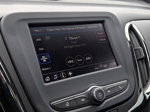 Certified 2024 Chevrolet Equinox RS AWD/4WD image 17