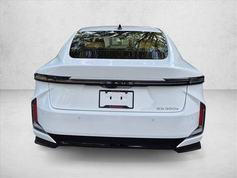 New 2026 Lexus ES 350e FWD image 7