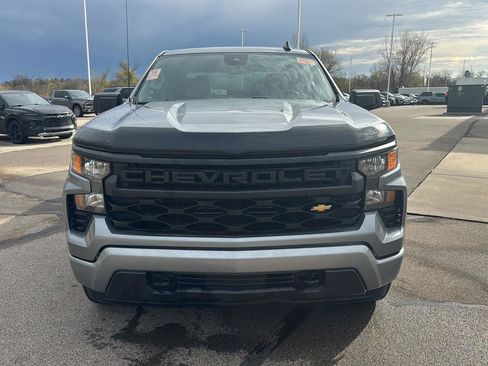 Used 2023 Chevrolet Silverado 1500 Custom image 10