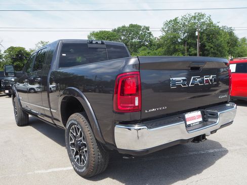 New 2025 RAM 2500 Limited image 8