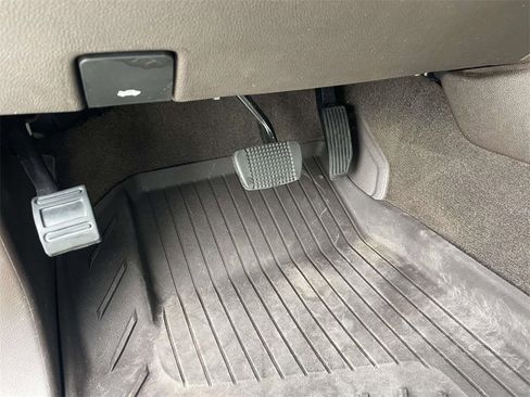 Used 2022 GMC Canyon Denali image 15