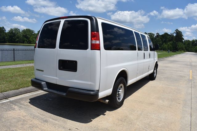 Used 2022 Chevrolet Express 3500 LS RWD image 4