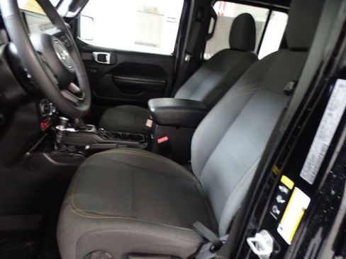 Certified 2025 Jeep Wrangler Willys 4xe image 2