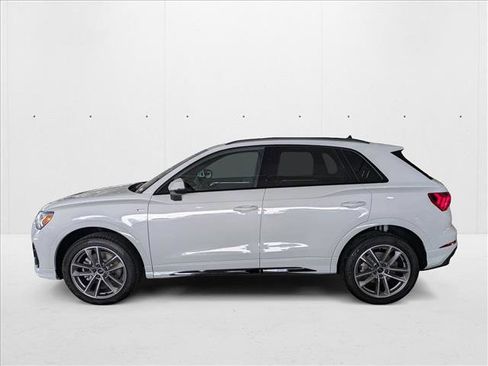 New 2025 Audi Q3 2.0T Premium image 9