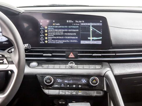 Used 2024 Hyundai Elantra SEL FWD image 17