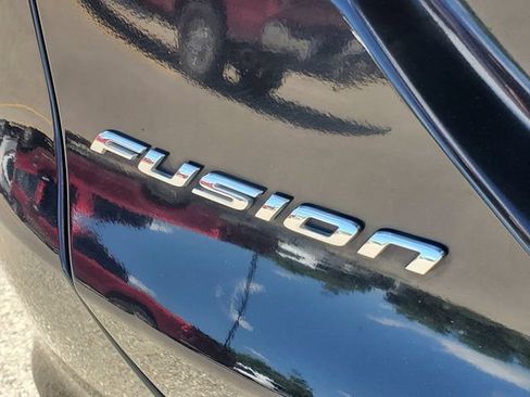 Used 2013 Ford Fusion SE FWD image 6