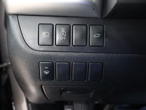 Used 2017 Toyota Highlander Plus AWD/4WD image 17