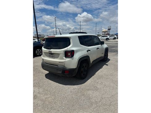 Used 2015 Jeep Renegade Sport w/ Power & Air Group FWD image 5