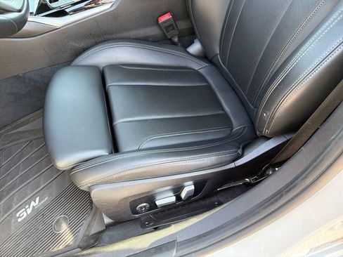 Used 2023 BMW 330i Sedan RWD image 21