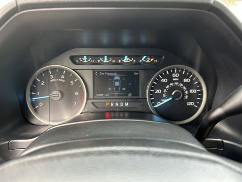 Certified 2019 Ford F150 XLT w/ Equipment Group 301A Mid image 18