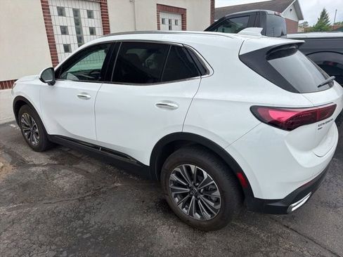 Used 2024 Buick Envision Preferred AWD/4WD image 3