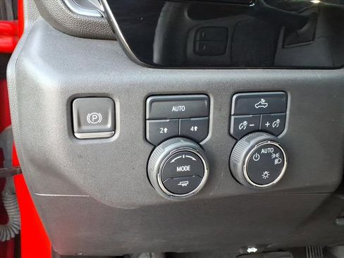 Used 2023 Chevrolet Silverado 1500 LT image 29