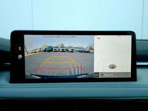 Used 2025 Genesis G70 2.5T image 8