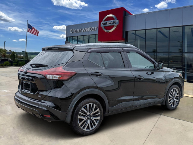 Used 2022 Nissan Kicks SV FWD image 4