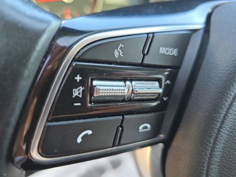 Used 2022 Kia Sportage EX w/ EX Technology Package image 23