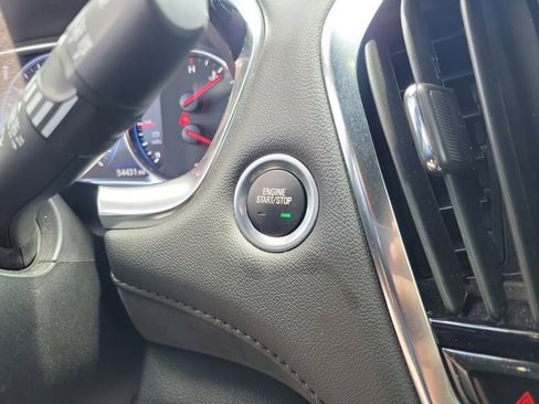 Used 2023 Chevrolet Traverse High Country image 17