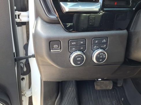 Used 2022 GMC Sierra 1500 SLT w/ SLT Premium Plus Package AWD/4WD image 20