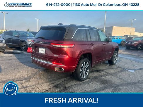 Used 2022 Jeep Grand Cherokee Overland w/ Advanced Protech Group III AWD/4WD image 4