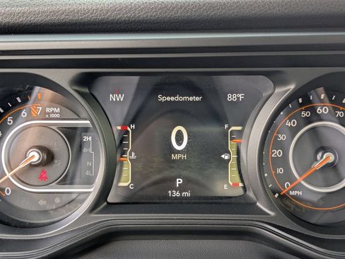 Used 2024 Jeep Gladiator Sport AWD/4WD image 28
