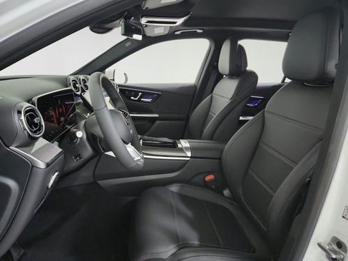 Used 2026 Mercedes-Benz GLC 300 image 17