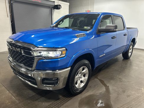 Used 2025 RAM 1500 Big Horn AWD/4WD image 6