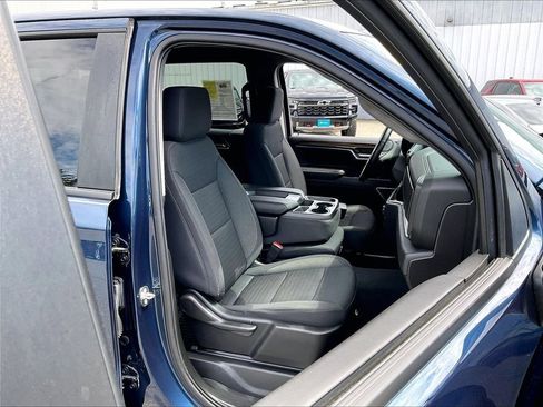 Used 2023 Chevrolet Silverado 1500 LT AWD/4WD image 11