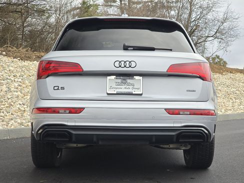 Used 2023 Audi Q5 2.0T Prestige w/ Prestige Package image 5
