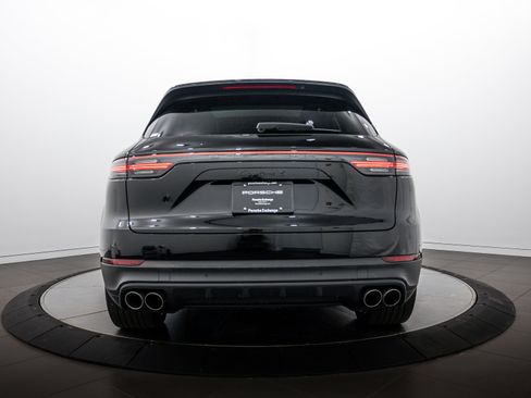 Certified 2023 Porsche Cayenne S AWD/4WD image 6