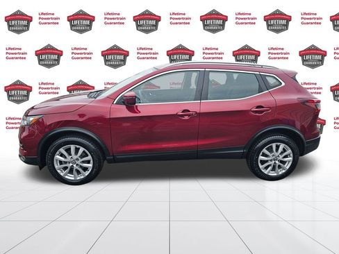 Used 2020 Nissan Rogue Sport SV w/ All-Weather Package image 2