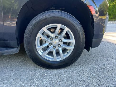Used 2023 Chevrolet Suburban LT AWD/4WD image 49