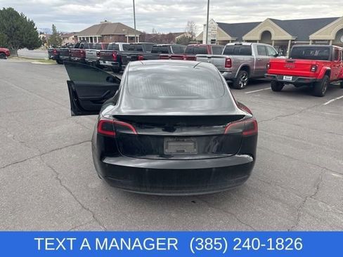 Used 2019 Tesla Model 3 Standard Range image 9