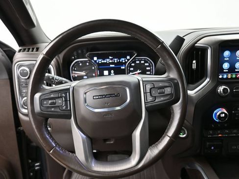 Used 2022 GMC Sierra 2500 Denali w/ Technology Package AWD/4WD image 6