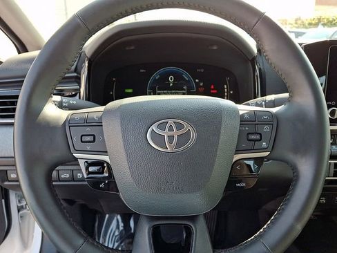 Certified 2025 Toyota Camry LE w/ Convenience Package image 21