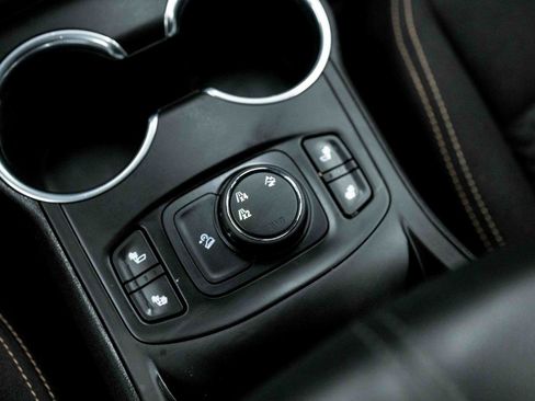 Used 2019 GMC Terrain SLE w/ Driver Convenience Package AWD/4WD image 52