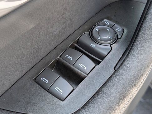 Used 2025 Chevrolet Blazer LT FWD image 15