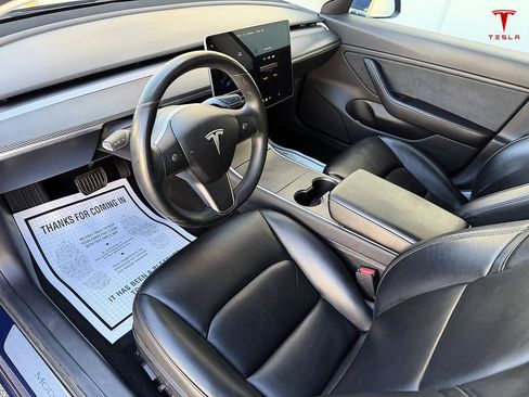 Used 2019 Tesla Model 3 Standard Range image 13