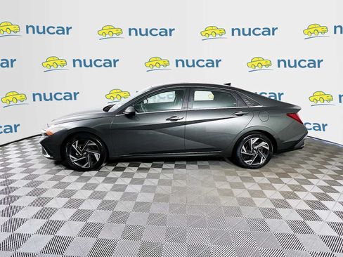 Used 2024 Hyundai Elantra SEL w/ Convenience Package FWD image 4